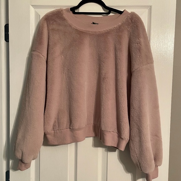 Wild Fable sherpa/faux fur pullover